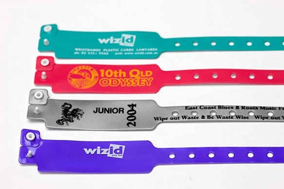 Bracelet vinyle personnalisé extra large