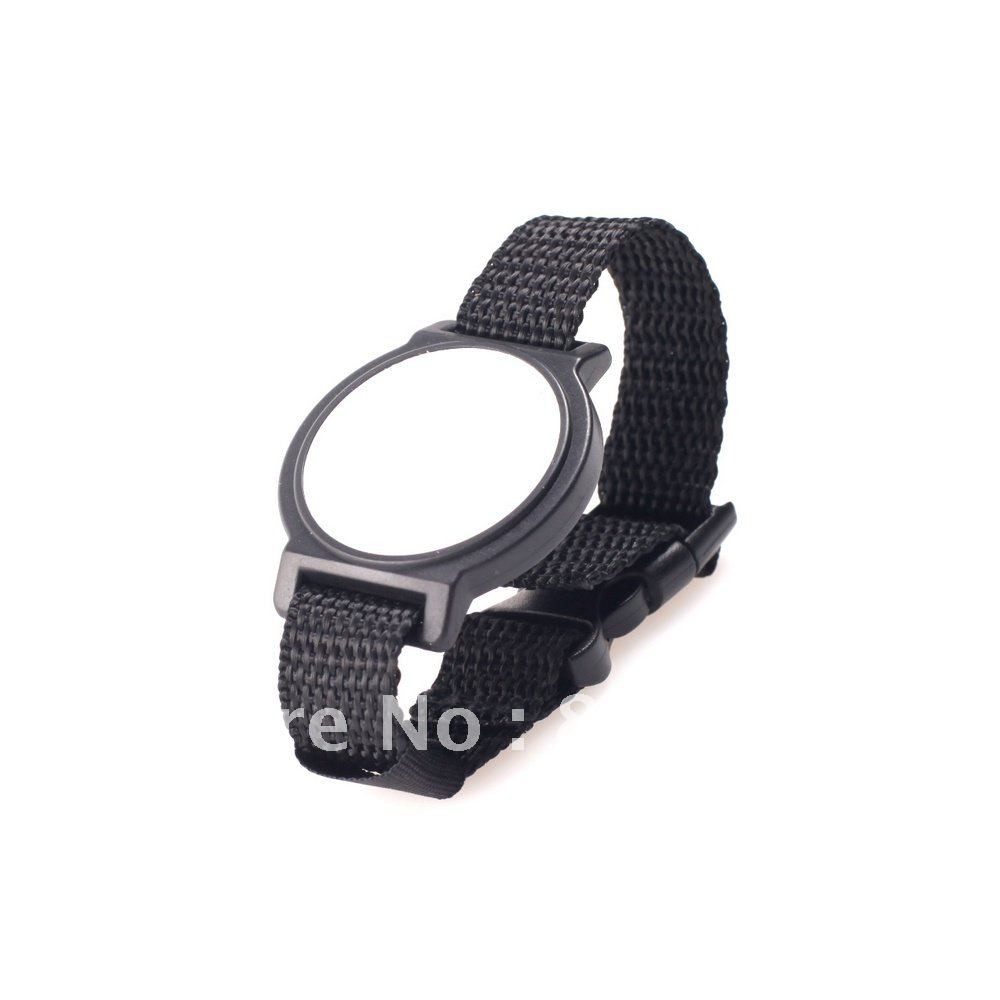 Montre avec bracelet en tissu RFID